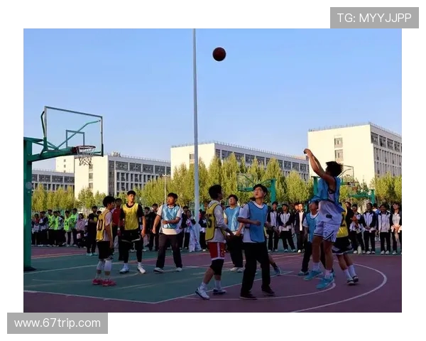 篮球技巧与战术的完美结合 如何在比赛中提升个人与团队表现 篮球技巧与战术的完美结合 如何在比赛中提升个人与团队表现