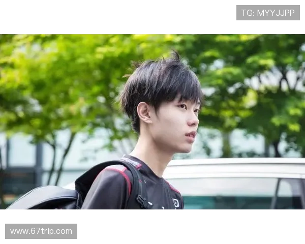 RNG在高校联赛中的团队协作表现分析与点评 RNG在高校联赛中的团队协作表现分析与点评