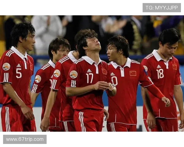 广州足球队反击革新之路：重塑战术与团队精神的全新篇章