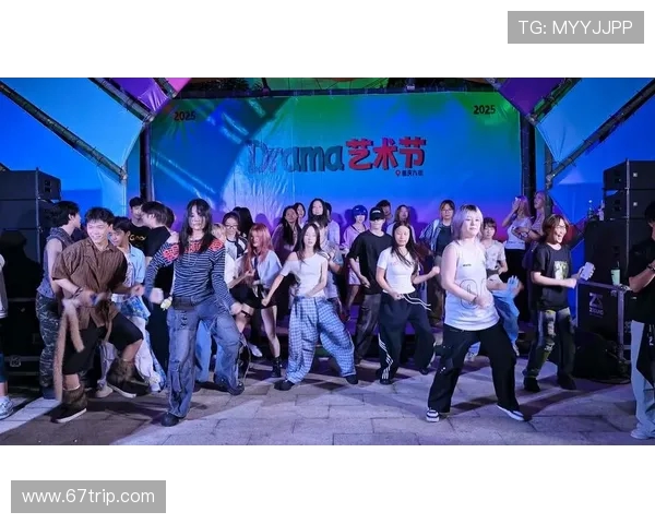 成都街舞队荣登全国街舞排行榜首位引领潮流风尚 成都街舞队荣登全国街舞排行榜首位引领潮流风尚